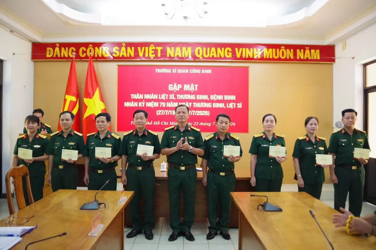 Ấm áp buổi gặp mặt tri ân quân nhân thuộc diện chính sách tại Trường Sĩ quan Công binh